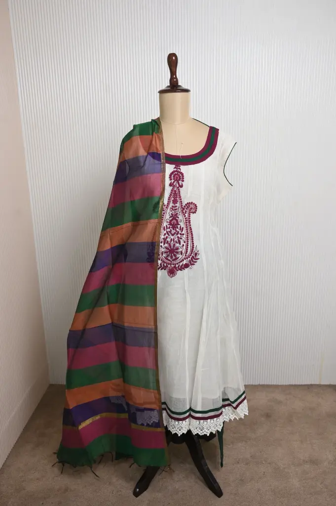 DSC_0009.webp