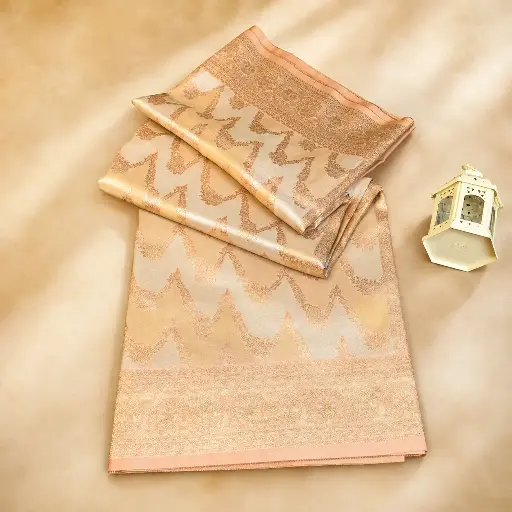 [54017001EA28E2] Peach Beige Banarasi Style Saree with Rose Gold Zari Weave